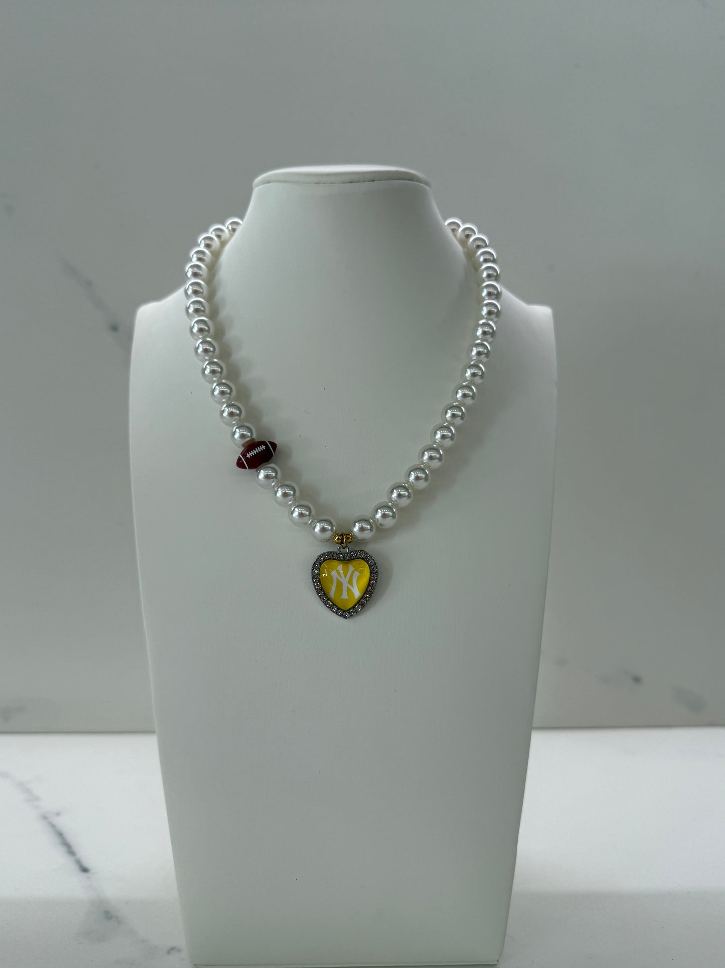 Collana GIALLA NY + charms FOOTBALL
