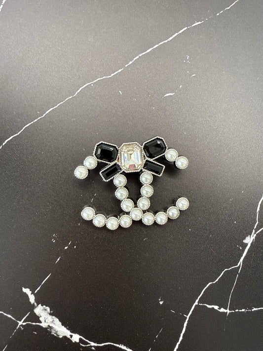 Spilla CC Vintage 13