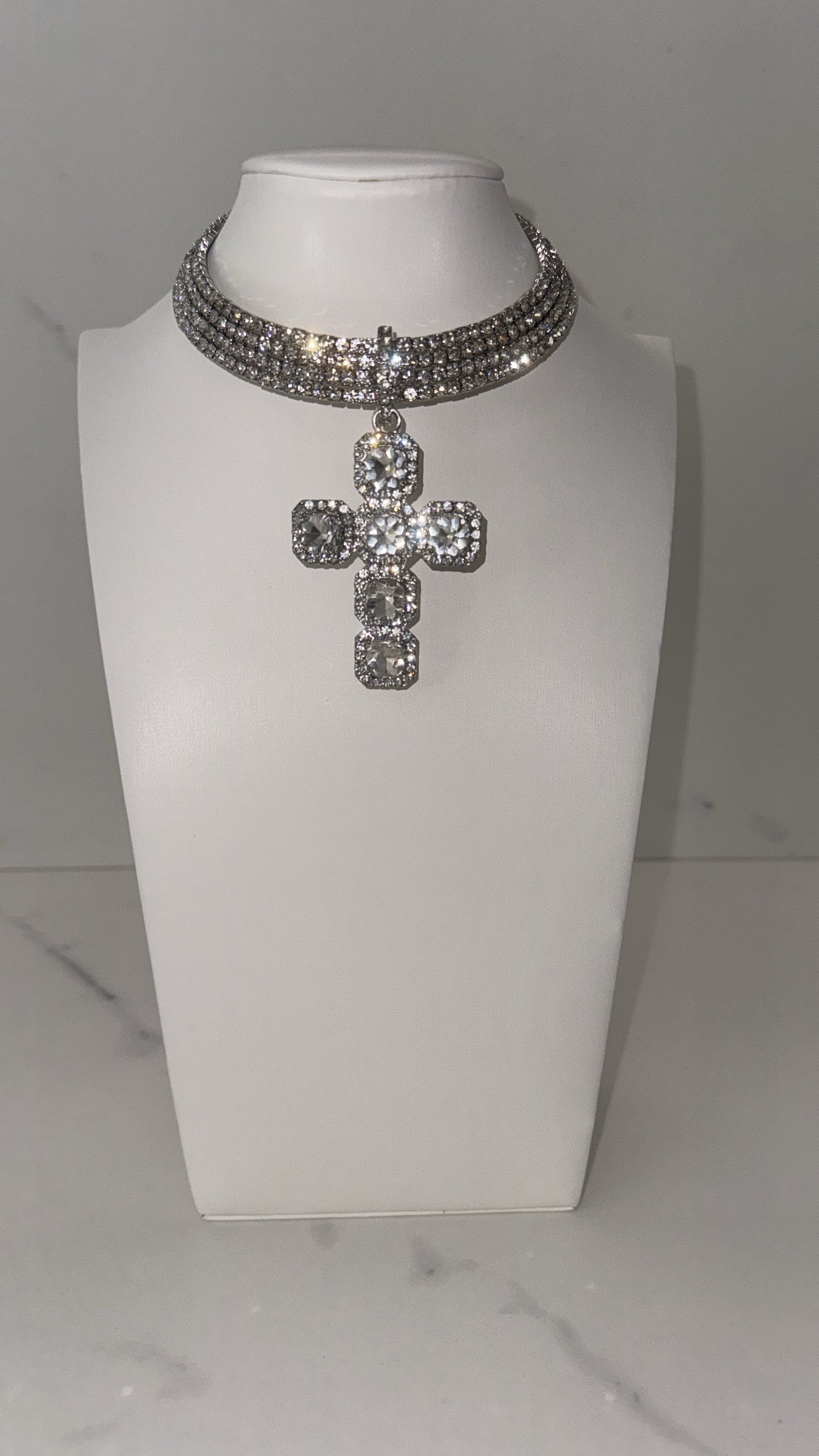 Collana Helena