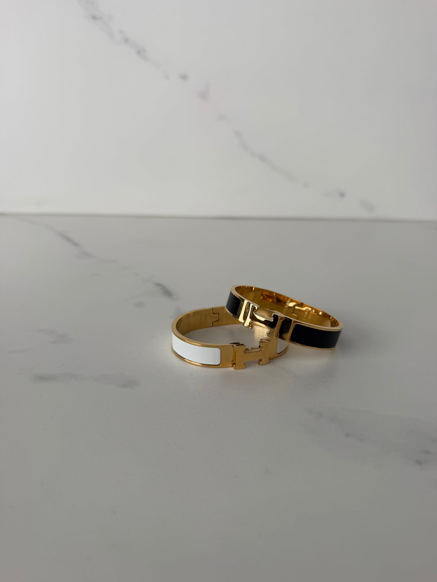Bracciale H