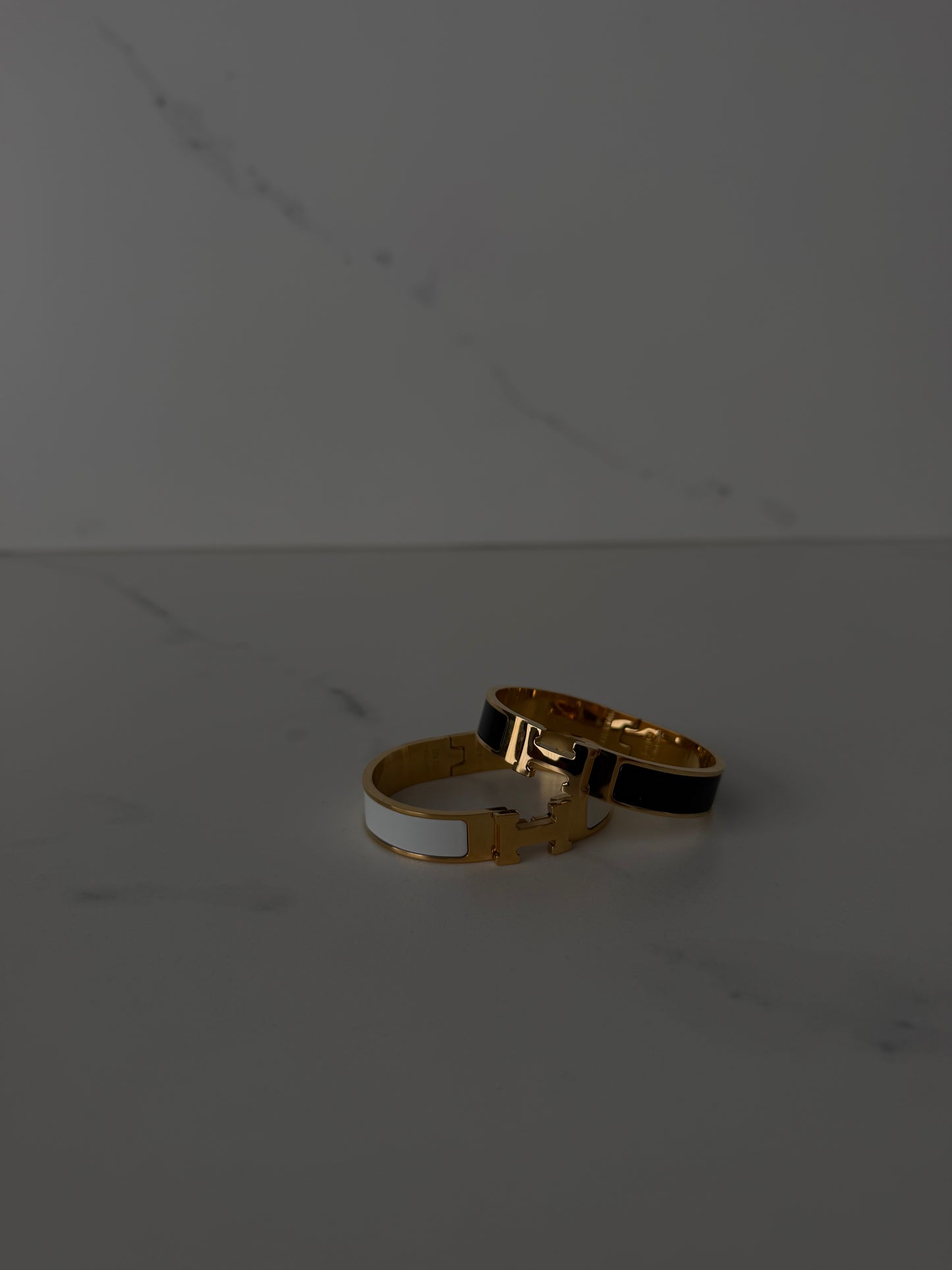 Bracciale H
