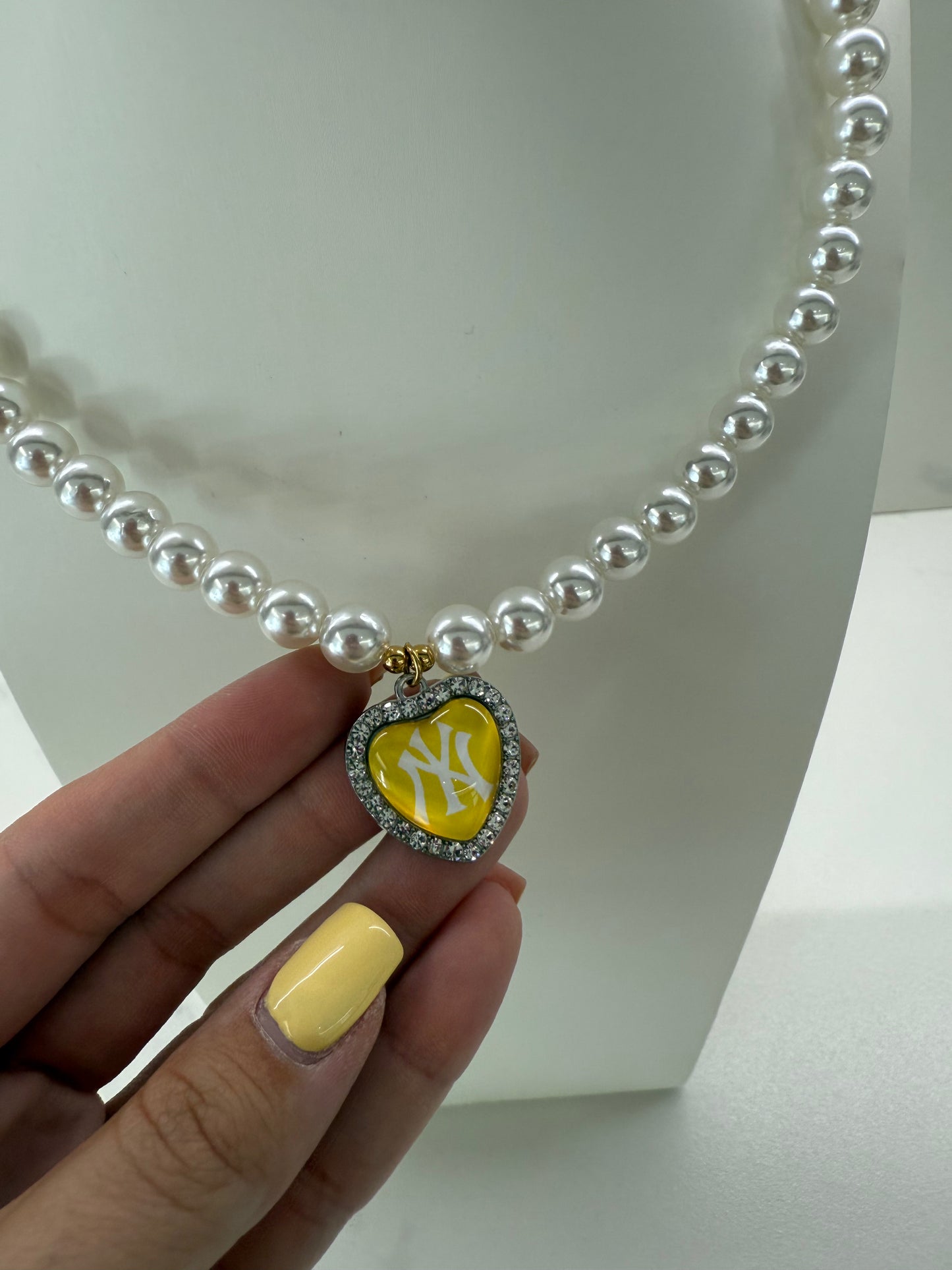Collana GIALLA NY