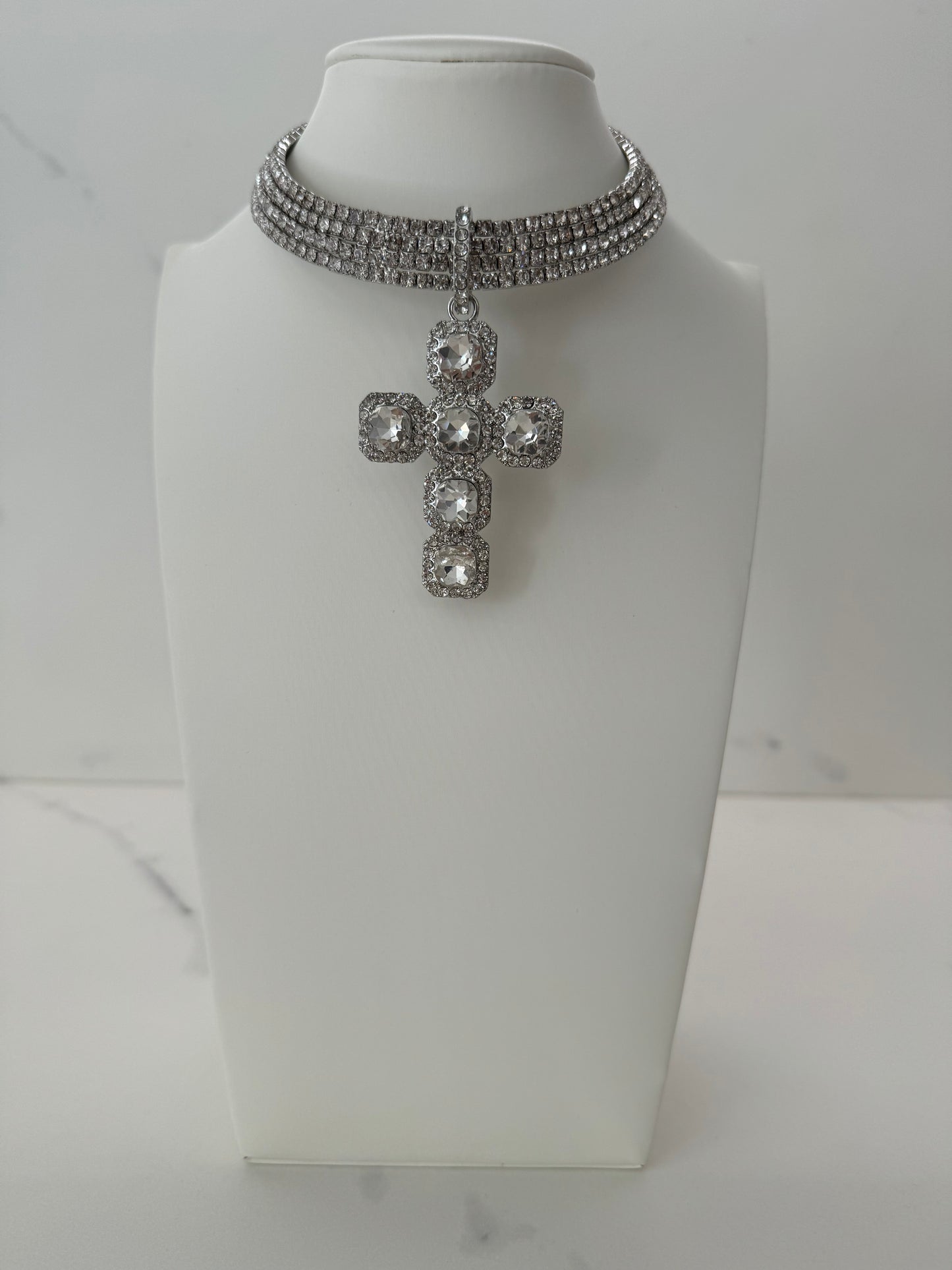 Collana Helena