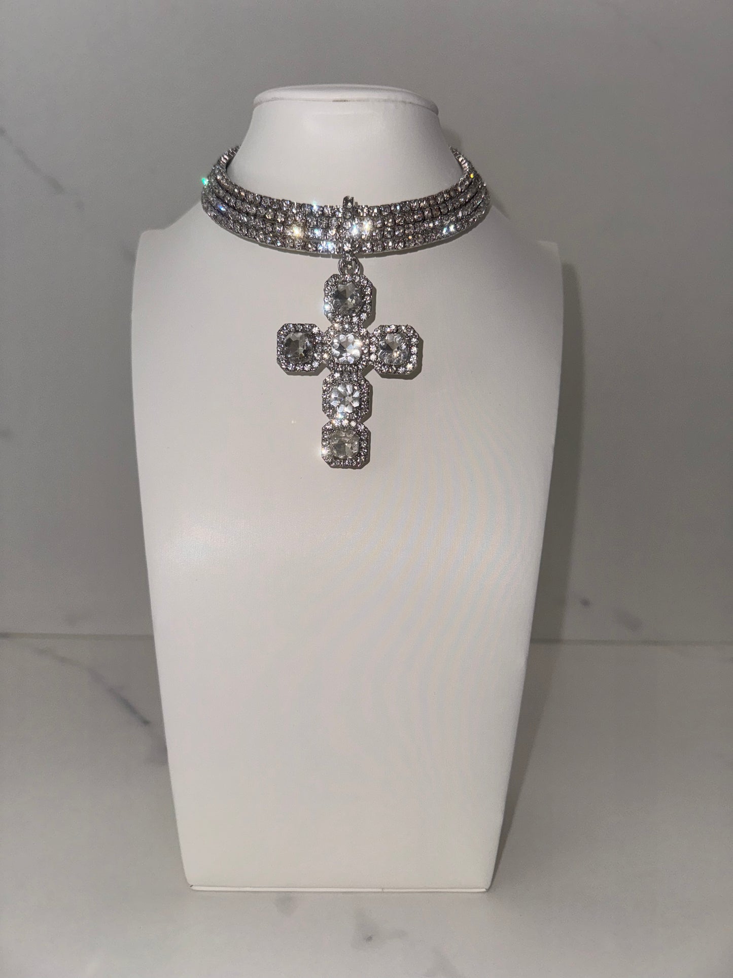 Collana Helena