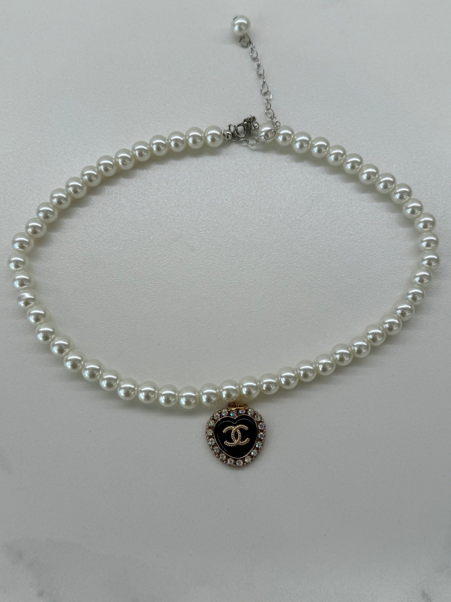 Collana CC Vintage strass olografica Black
